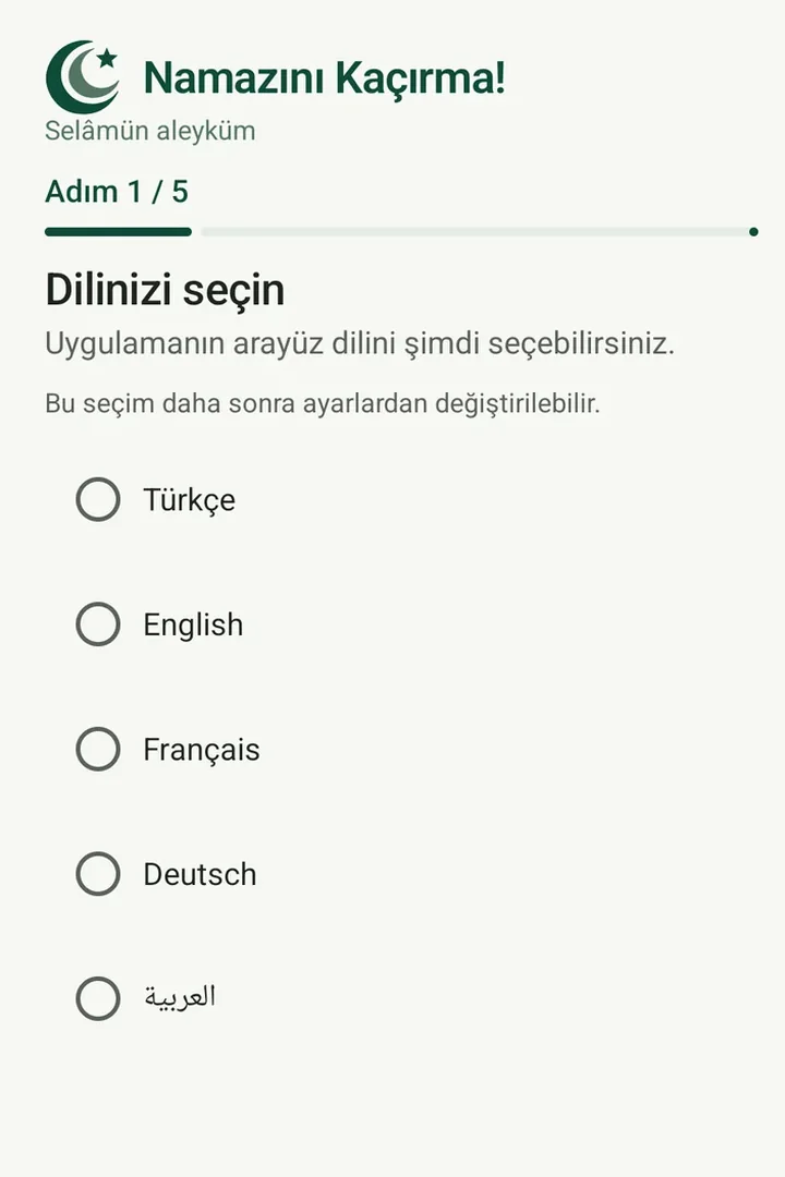 Kurulum ekranı, adım 1/5: Türkçe, English, Français, Deutsch ve Arapça dil seçenekleri.
